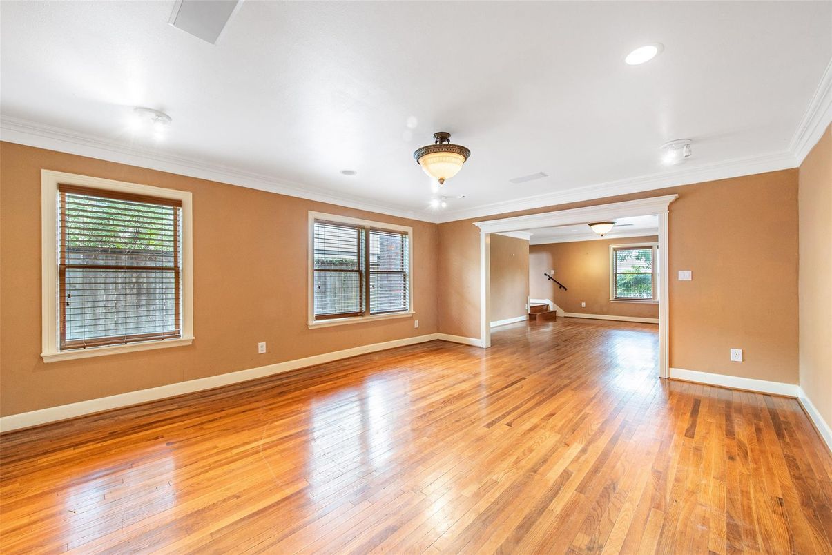 Empty room, Interior, Recessed Lighting, Wood Texture Flooring