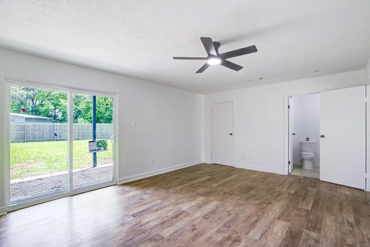 Bathroom, Empty room, Interior, Wood Texture Flooring