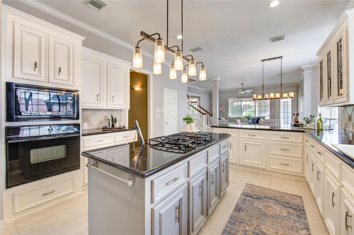 Interior, Kitchen, Pendant Lights, Recessed Lighting