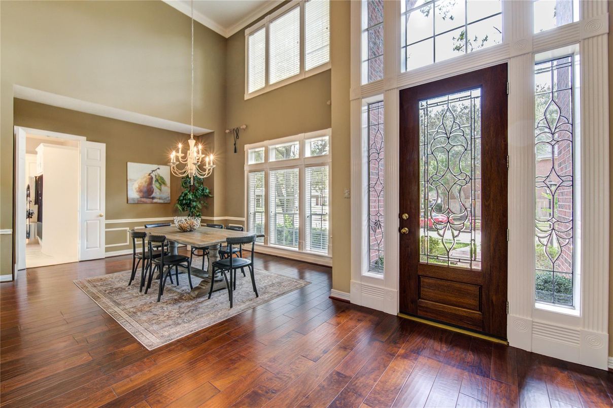 Chandelier, Dining room, Interior, Wood Texture Flooring