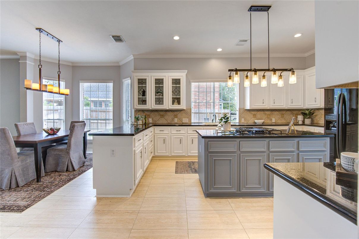 Dining room, Interior, Kitchen, Pendant Lights, Recessed Lighting