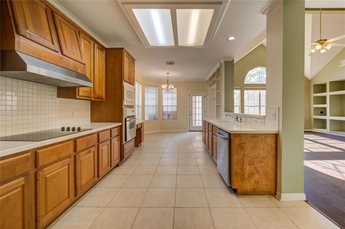 Chandelier, Interior, Kitchen, Recessed Lighting