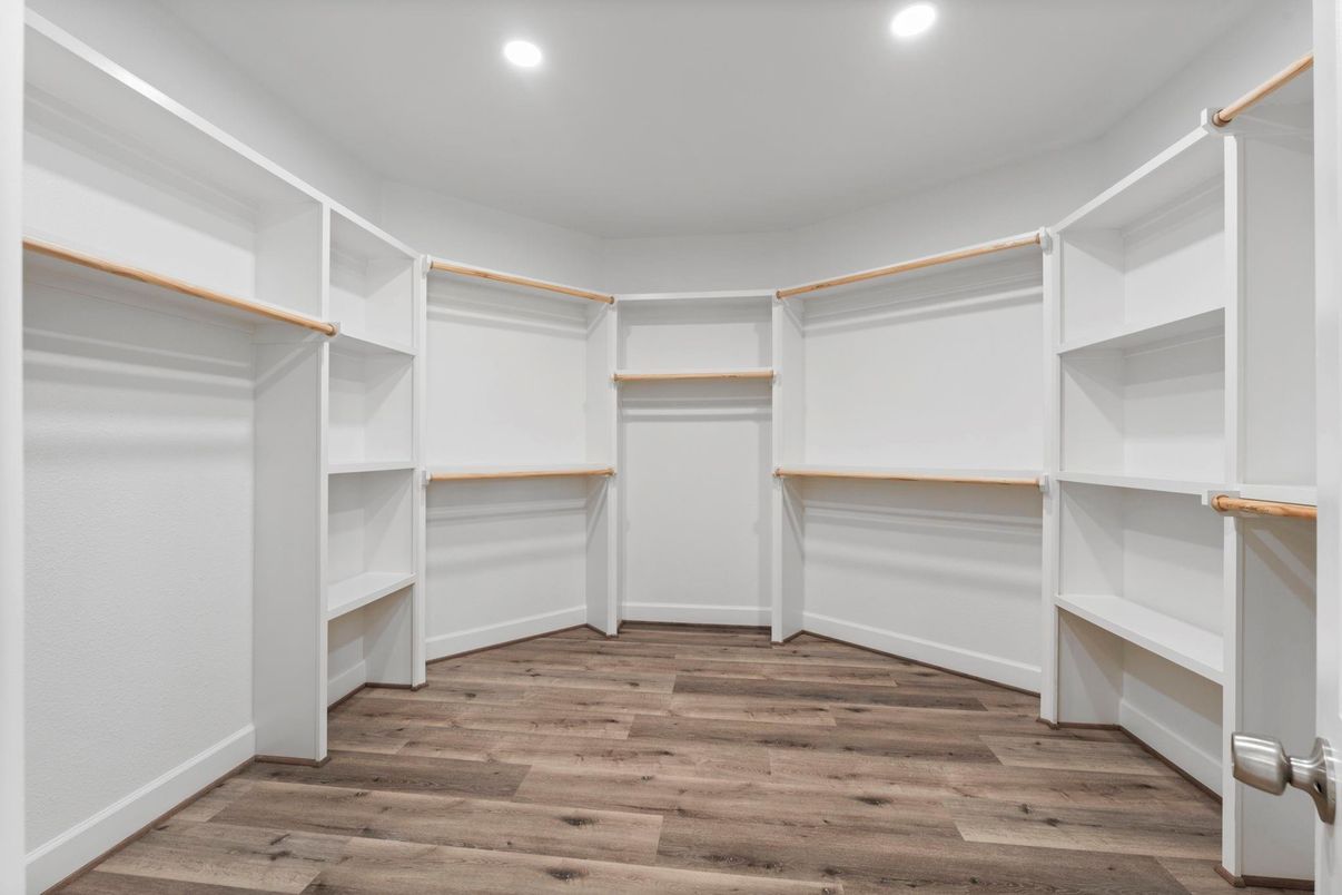 Interior, Recessed Lighting, Walk-in Closets, Wood Texture Flooring