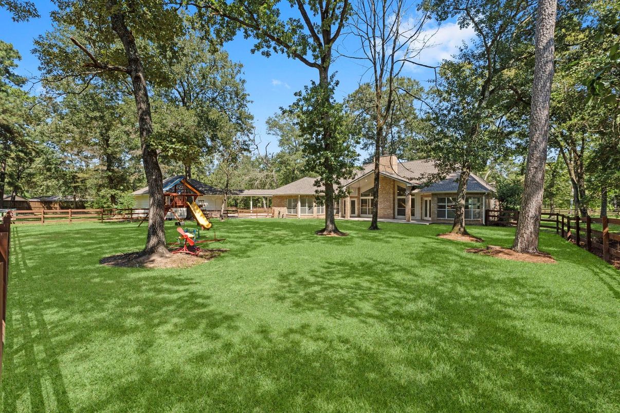 Backyard, Exterior, Playground