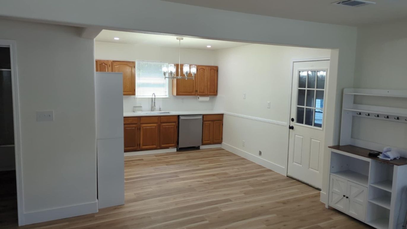 Interior, Kitchen, Pendant Lights, Recessed Lighting, Wood Texture Flooring