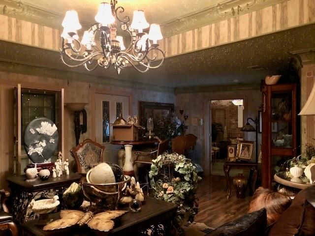 Chandelier, Dining room, Interior, Wood Texture Flooring