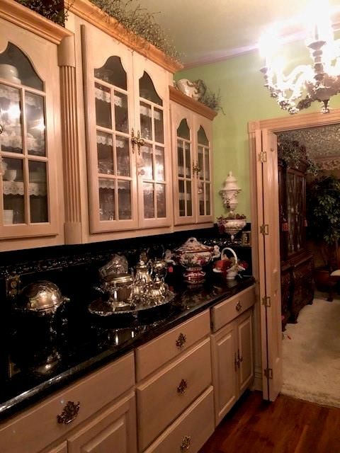 Chandelier, Interior, Wood Texture Flooring