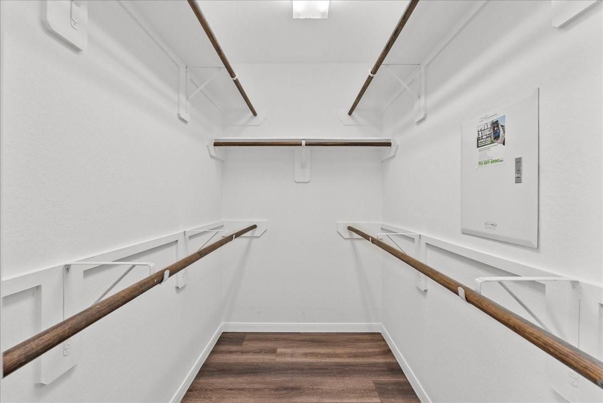 Interior, Walk-in Closets, Wood Texture Flooring