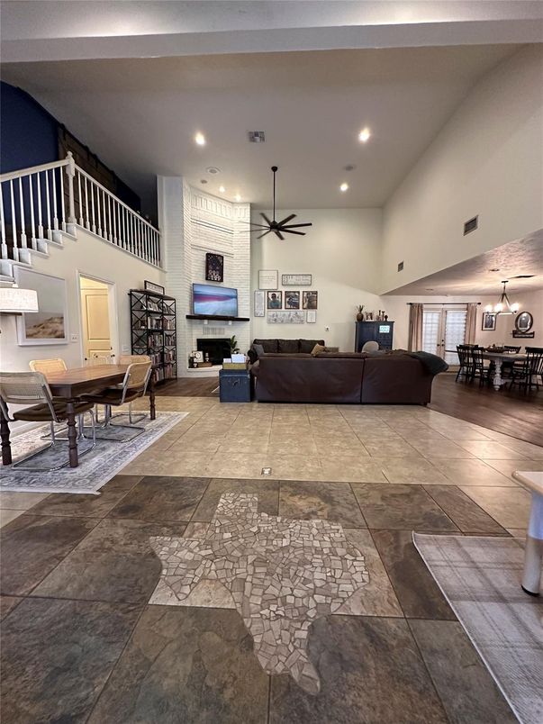 Dining room, Interior, Living room, Pendant Lights, Recessed Lighting