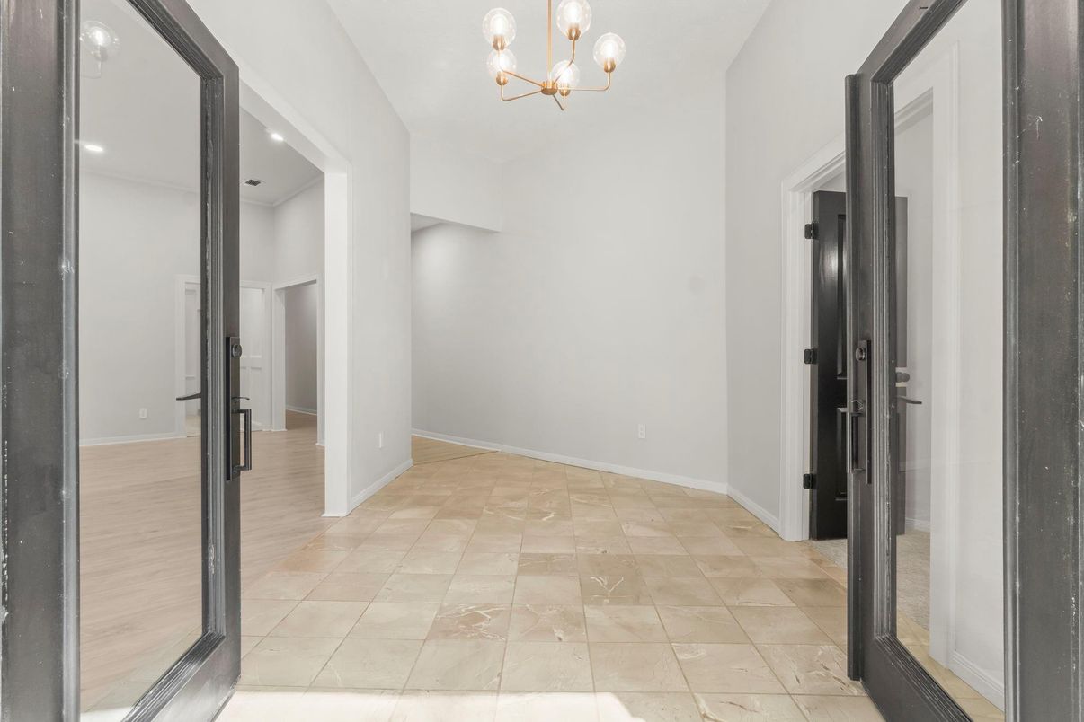 Chandelier, Empty room, Interior