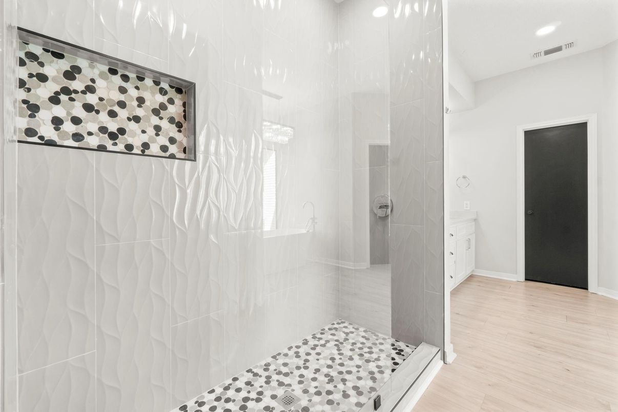 Bathroom, Interior, Recessed Lighting, Wood Texture Flooring