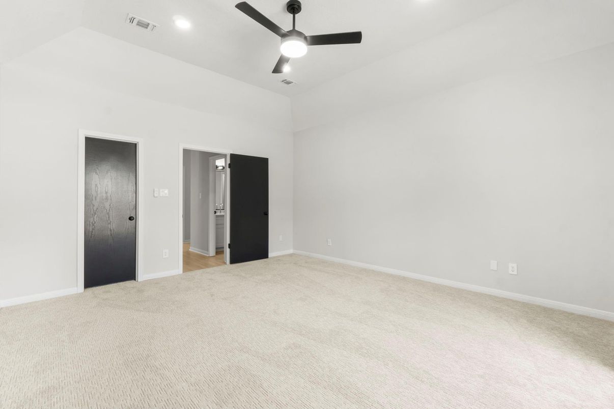 Empty room, Interior, Recessed Lighting