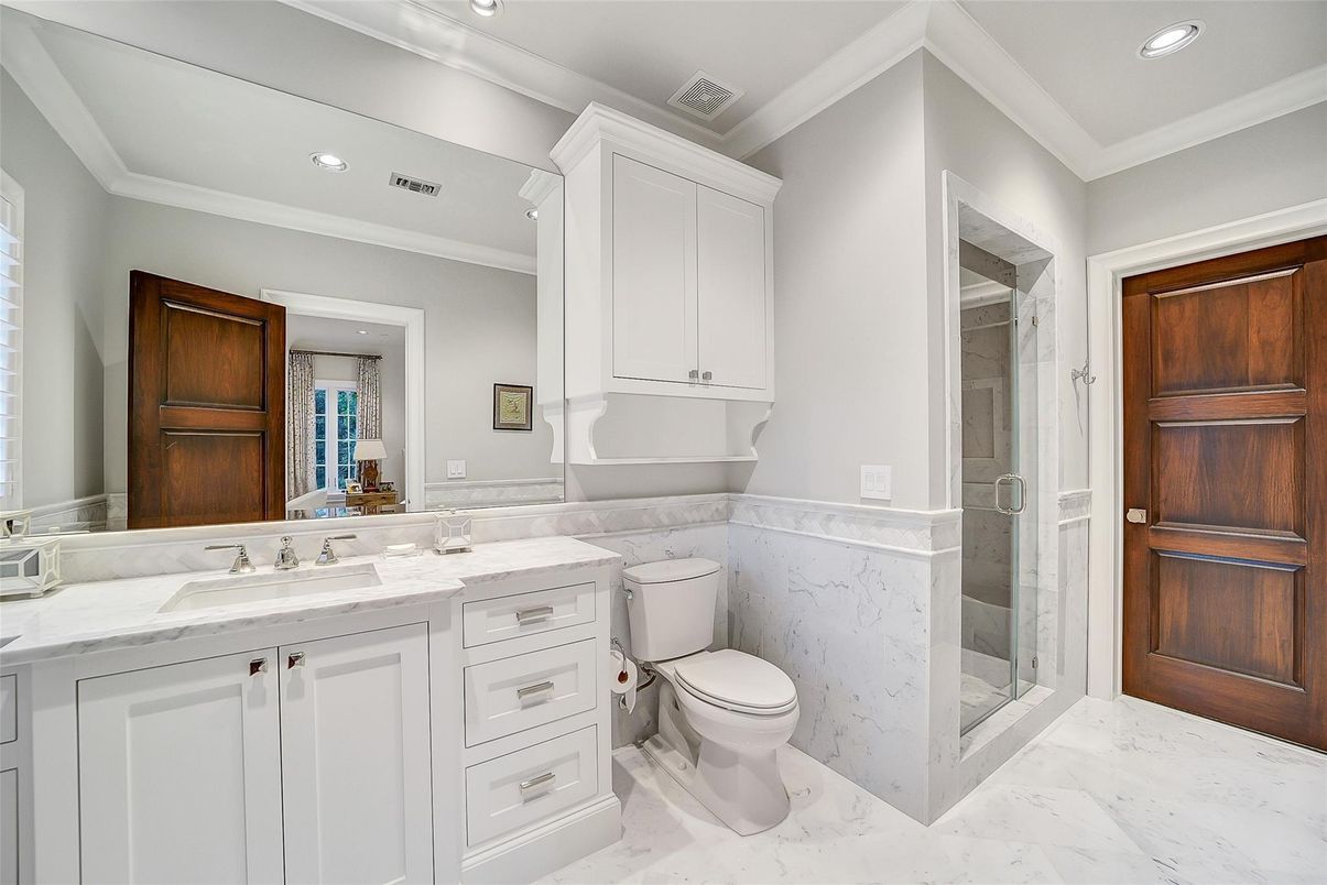 Bathroom, Interior, Marble, Recessed Lighting