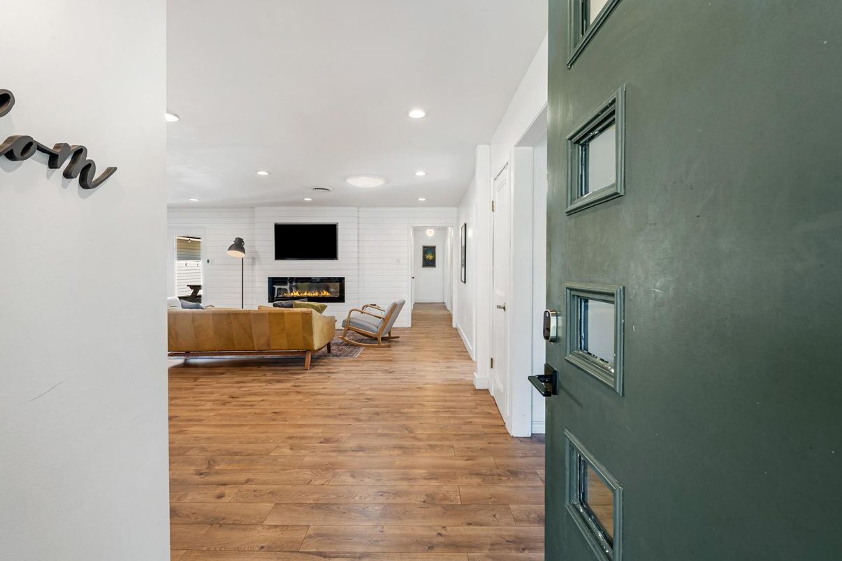 Fireplace, Interior, Living room, Recessed Lighting, Wood Texture Flooring