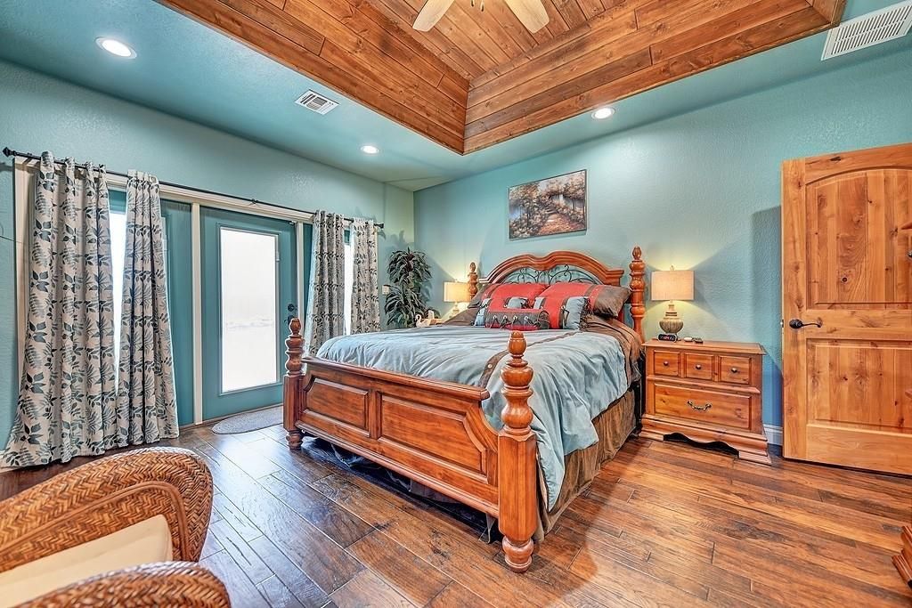 Bedroom, Interior, Recessed Lighting, Wooden Ceilings, Wood Texture Flooring