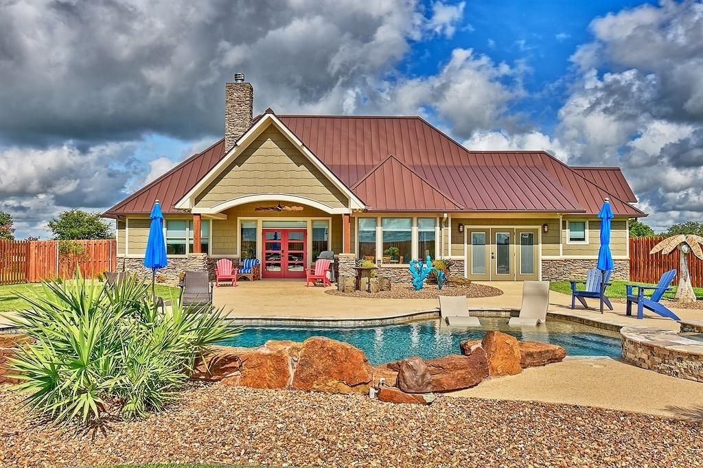 Backyard, Exterior, Pool