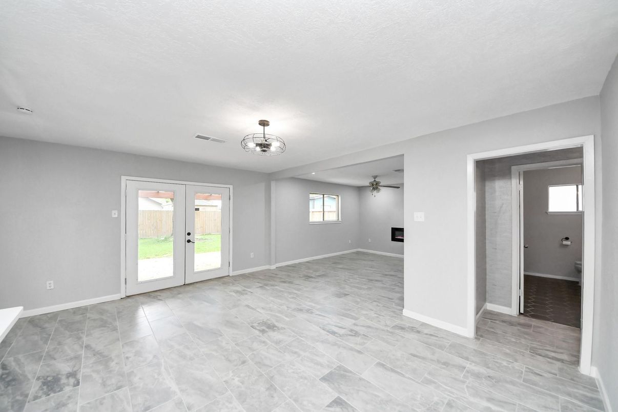 Chandelier, Empty room, Interior