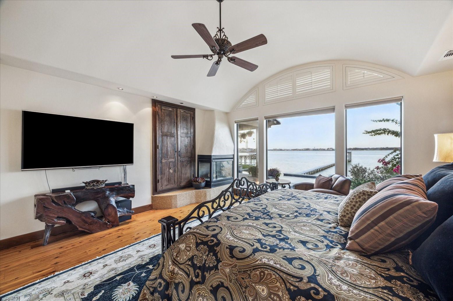 Bedroom, Fireplace, Interior, Water, Wood Texture Flooring