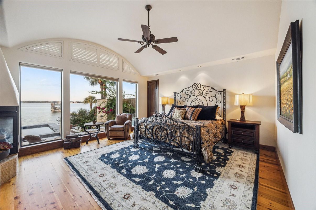 Bedroom, Fireplace, Interior, Water, Wood Texture Flooring