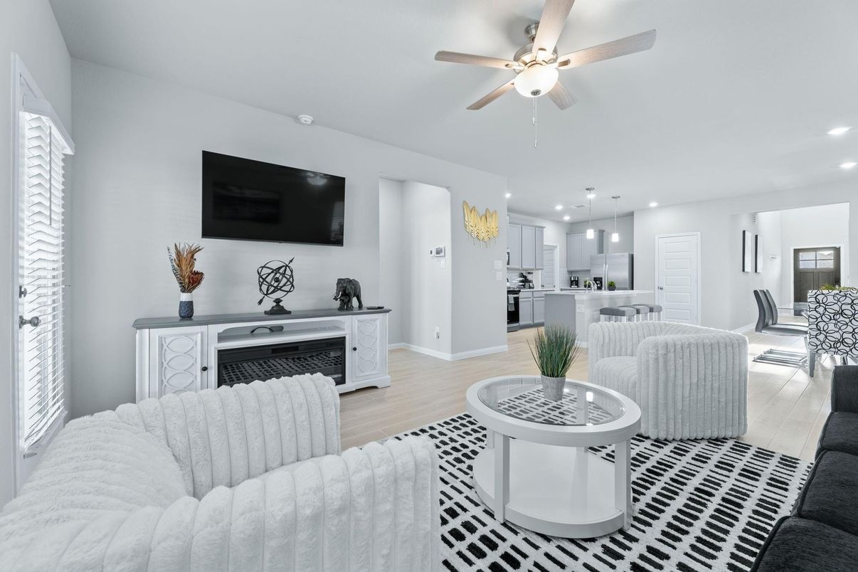 Interior, Kitchen, Living room, Pendant Lights, Recessed Lighting, Stainless Steel Appliances, Wood Texture Flooring