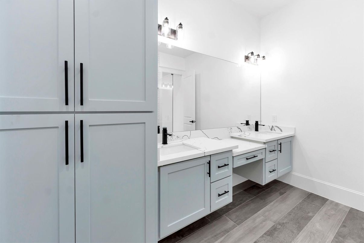 Bathroom, Dual Sink Vanities, Interior, Wood Texture Flooring