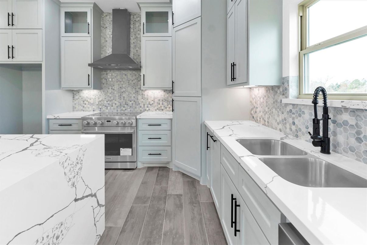 Interior, Kitchen, Stainless Steel Appliances, Wood Texture Flooring