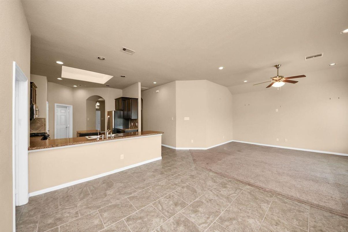 Empty room, Interior, Recessed Lighting