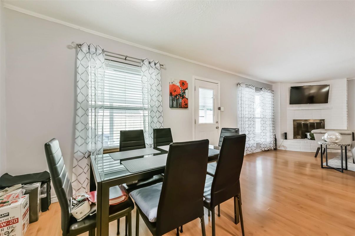 Dining room, Fireplace, Interior, Wood Texture Flooring