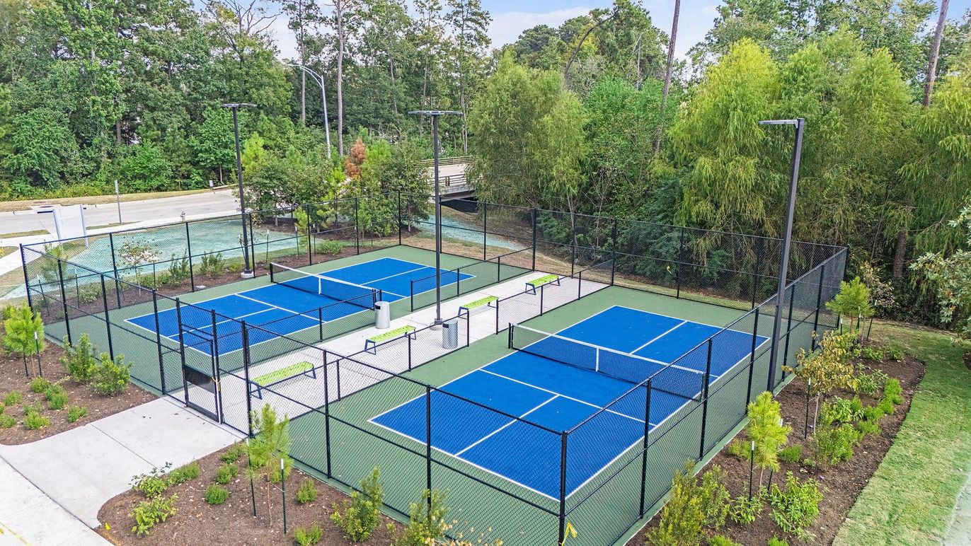 Exterior, Tennis Courts