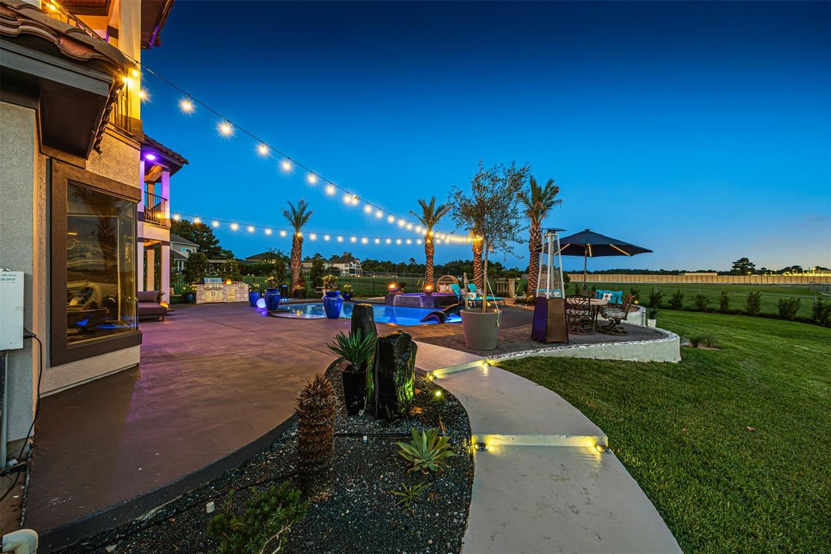 Backyard, Exterior, Pool