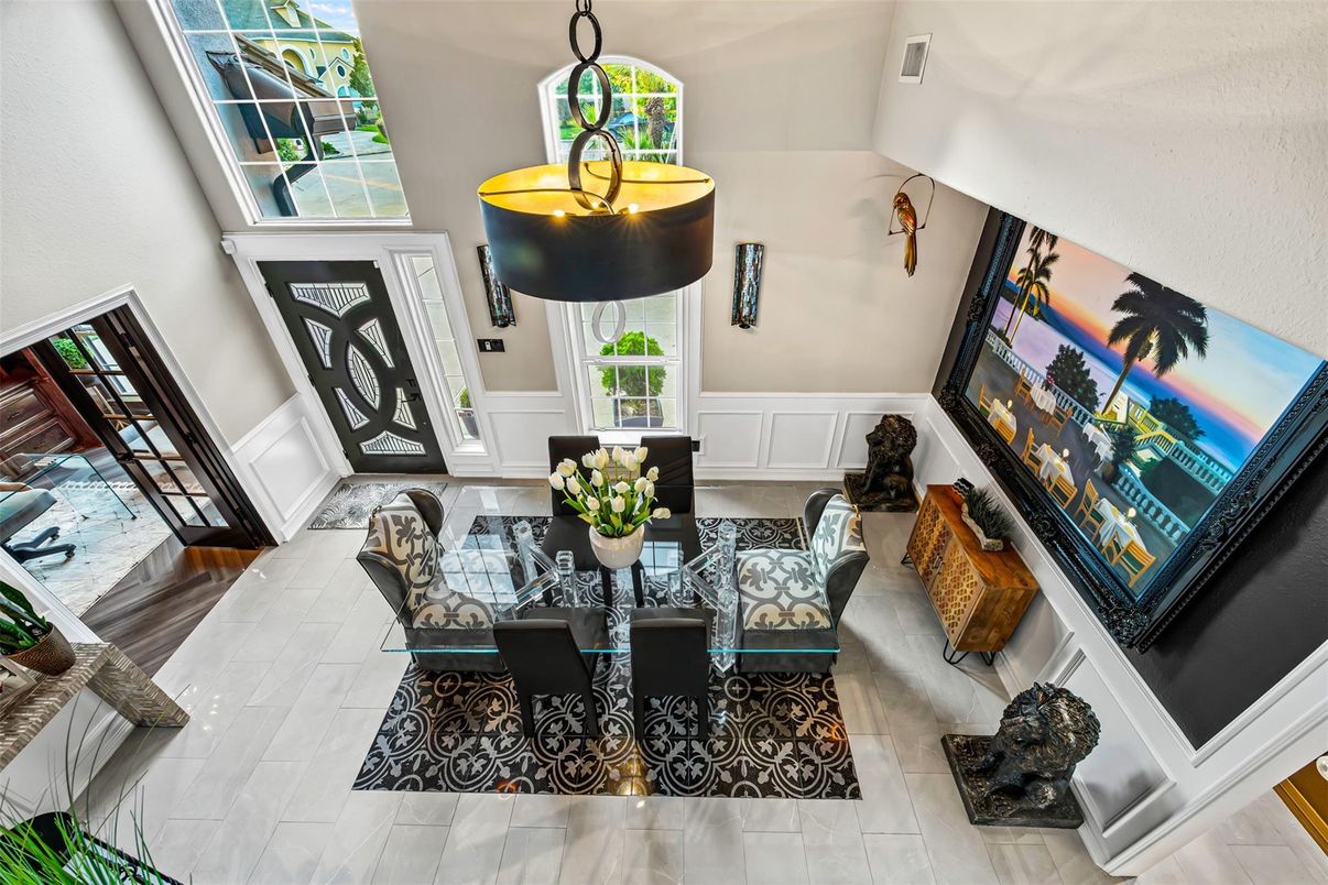 Dining room, Interior, Living room, Pendant Lights