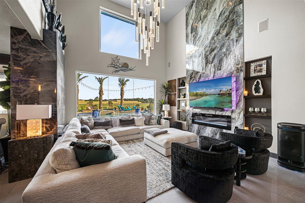 Chandelier, Fireplace, Interior, Living room