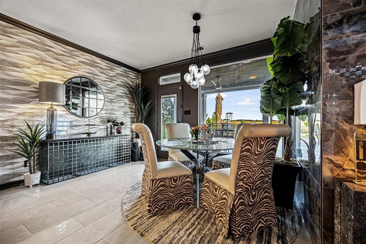 Dining room, Interior, Pendant Lights