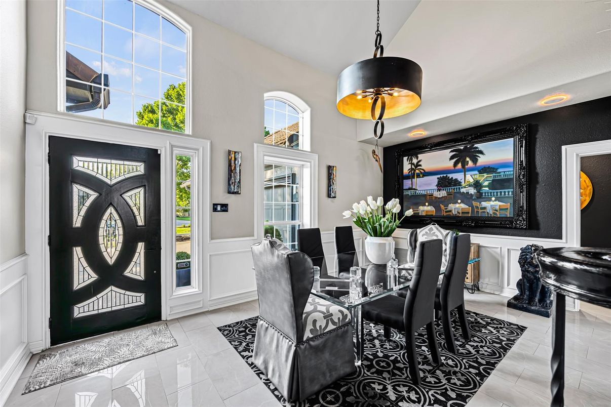 Dining room, Interior, Pendant Lights