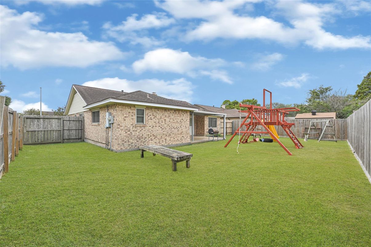 Backyard, Exterior, Playground