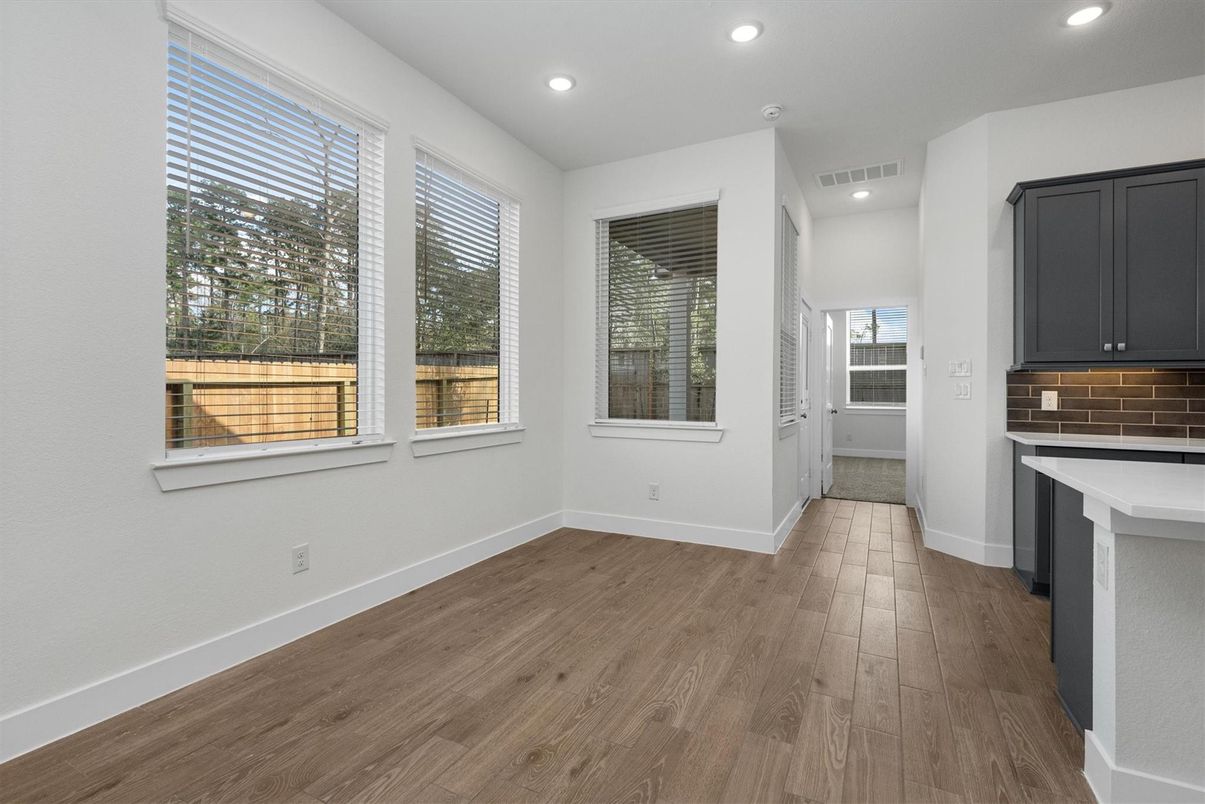 Empty room, Interior, Recessed Lighting, Wood Texture Flooring