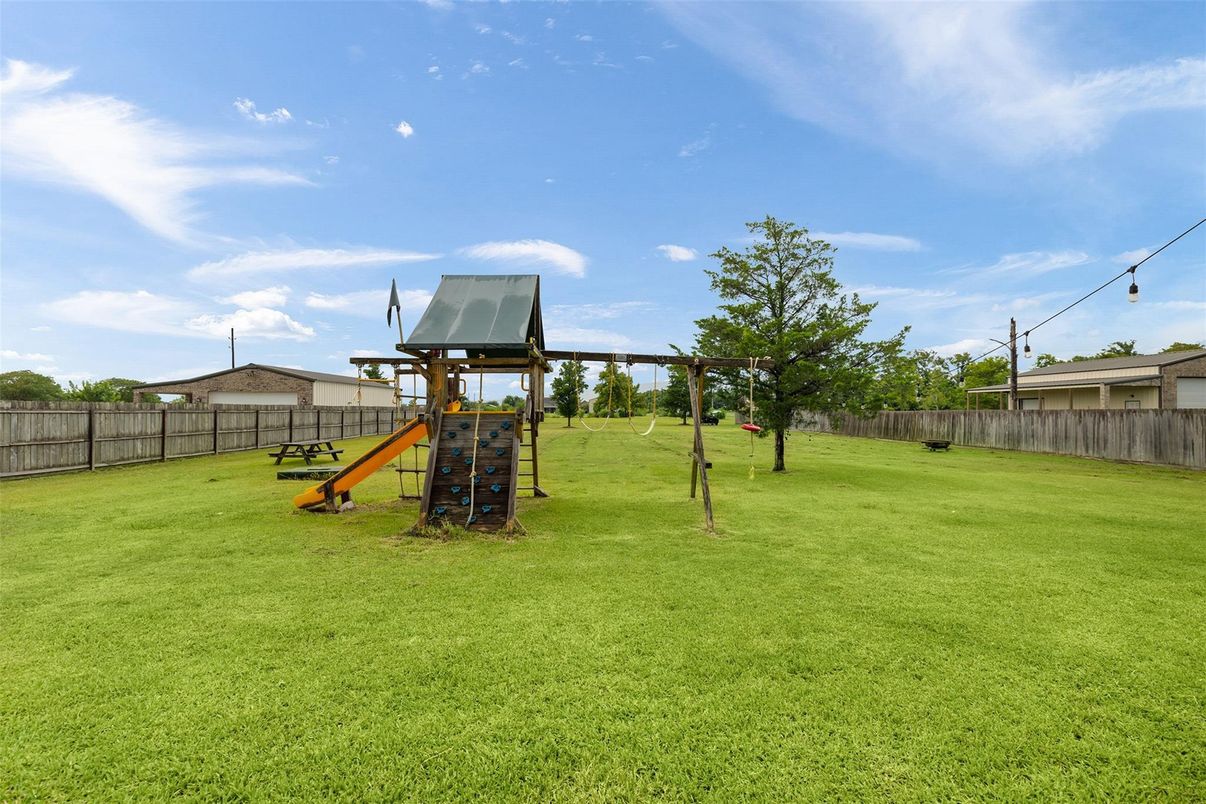 Backyard, Exterior, Playground