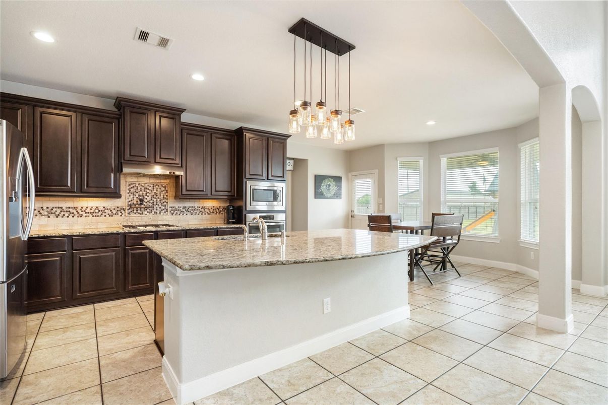 Dining room, Interior, Kitchen, Pendant Lights, Recessed Lighting, Stainless Steel Appliances