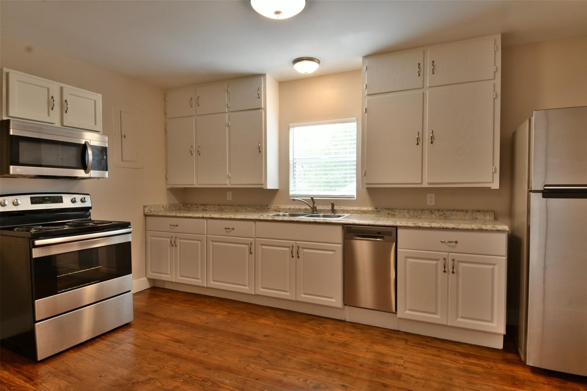 Interior, Kitchen, Stainless Steel Appliances, Wood Texture Flooring