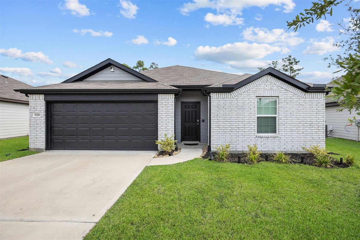 Attached, Exterior, Facade, Brick Facade, Brick Traditional