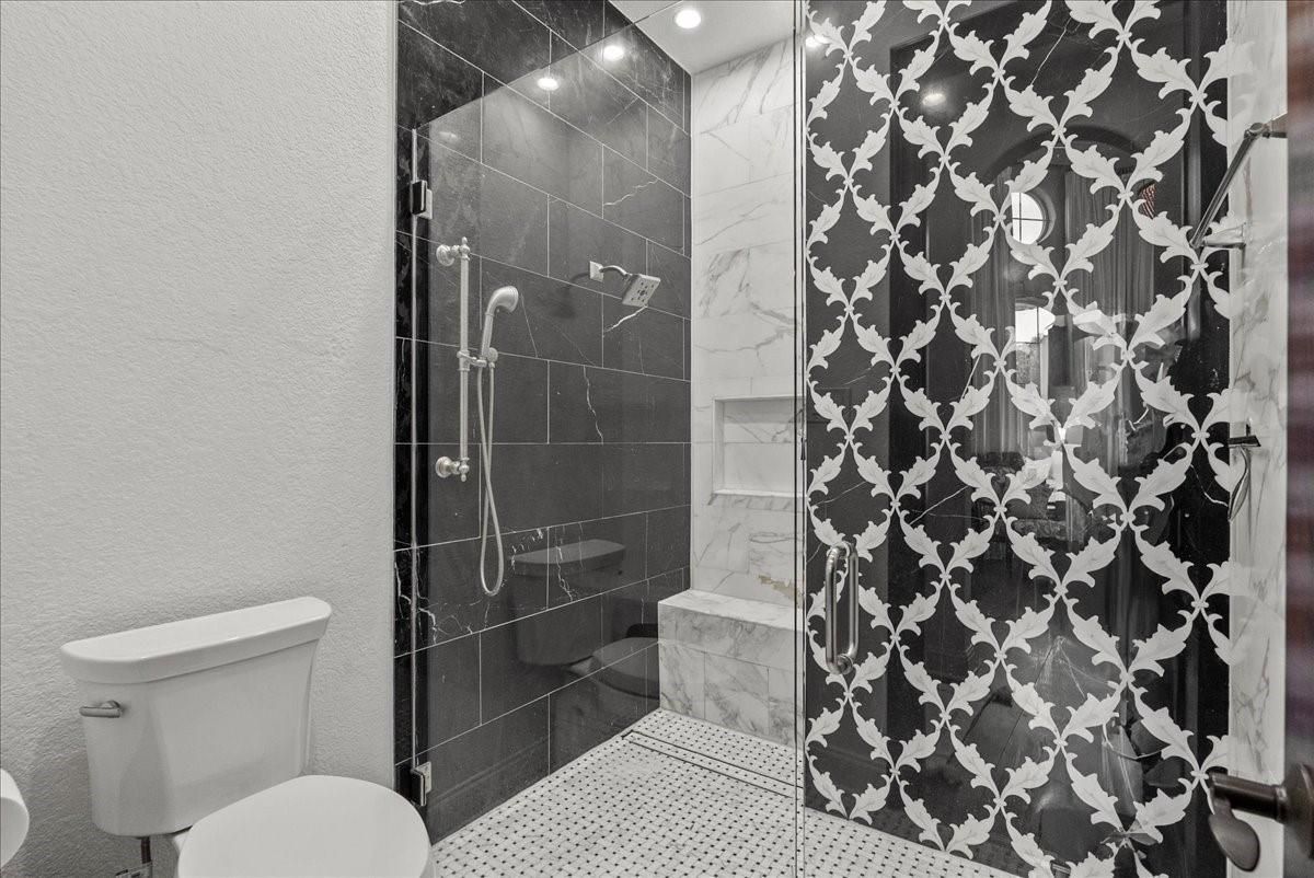 Bathroom, Interior, Marble Walls, Recessed Lighting
