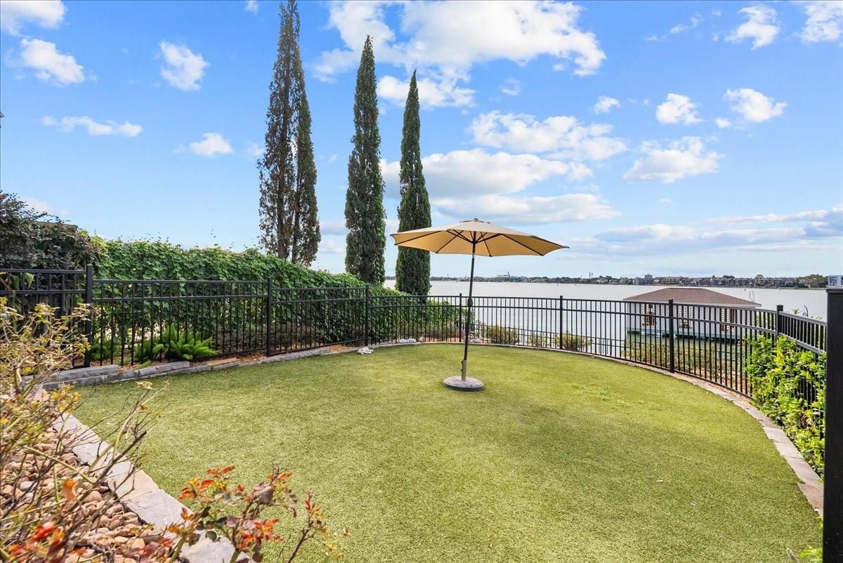 Backyard, Exterior, Water