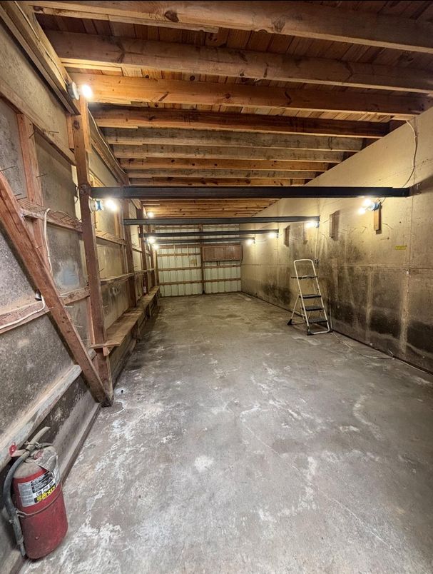 Interior, Wooden Beams