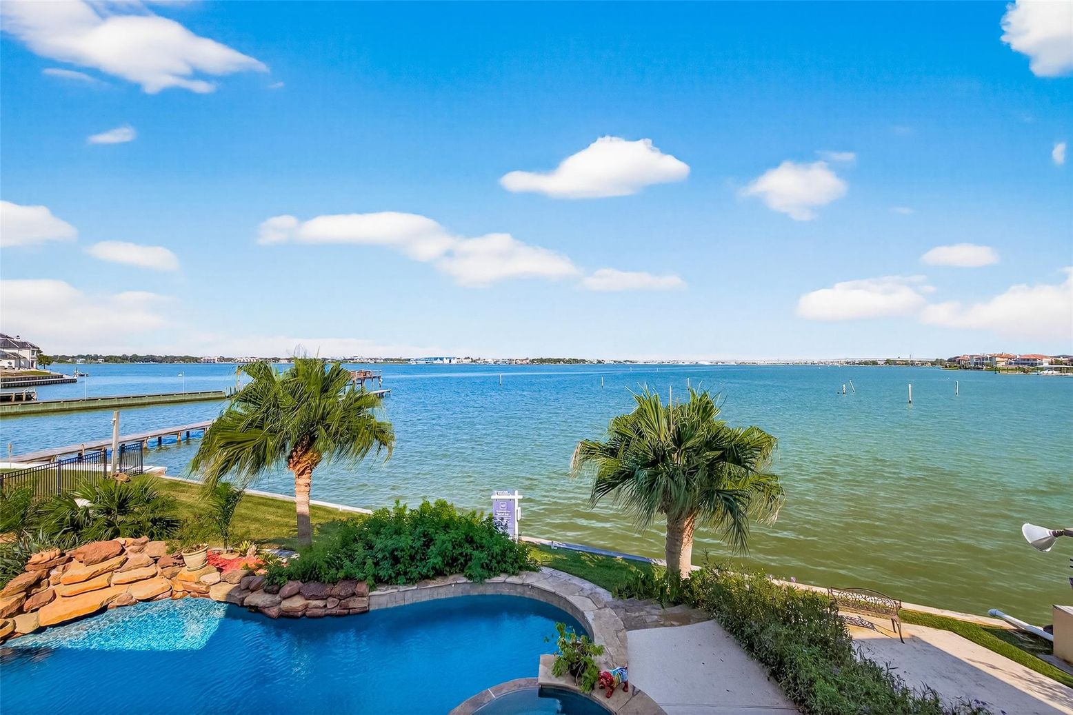 Exterior, Pool, Water