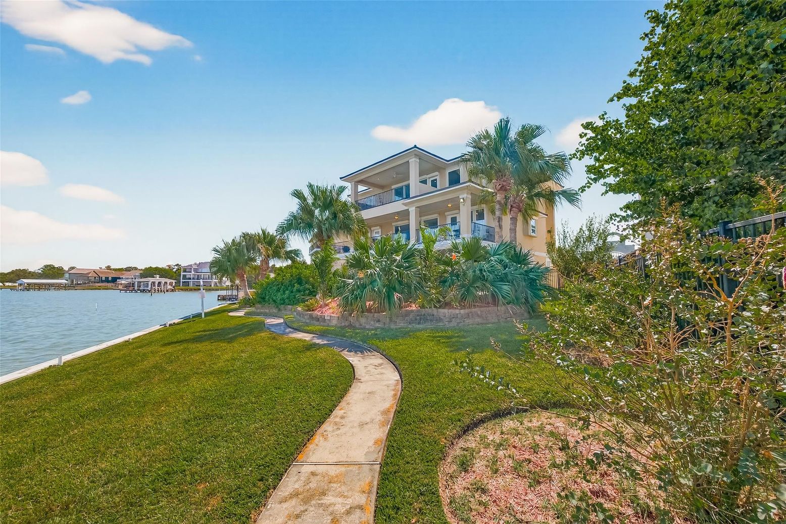 Backyard, Exterior, Water