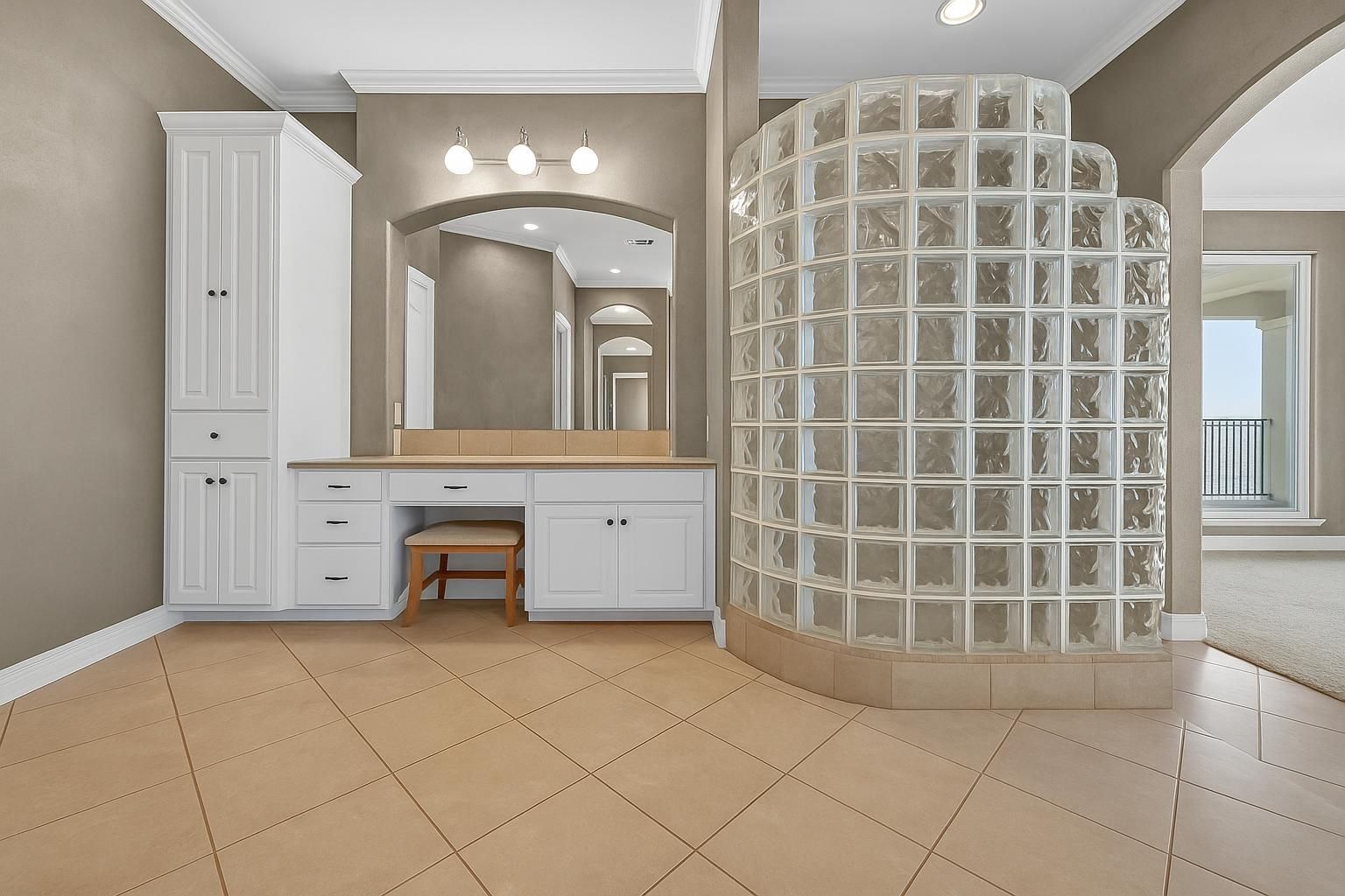 Bathroom, Interior, Recessed Lighting