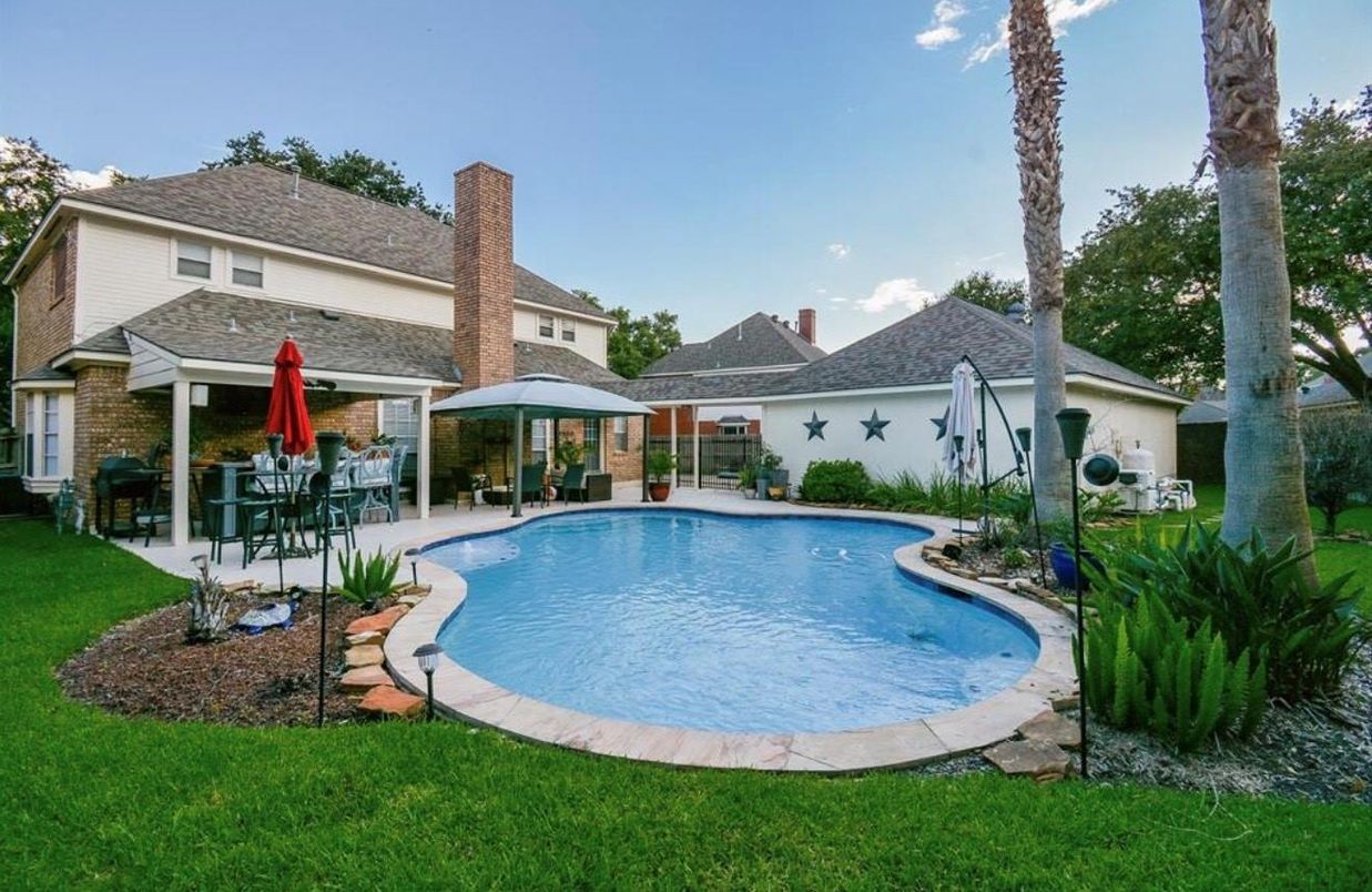 Backyard, Exterior, Pool