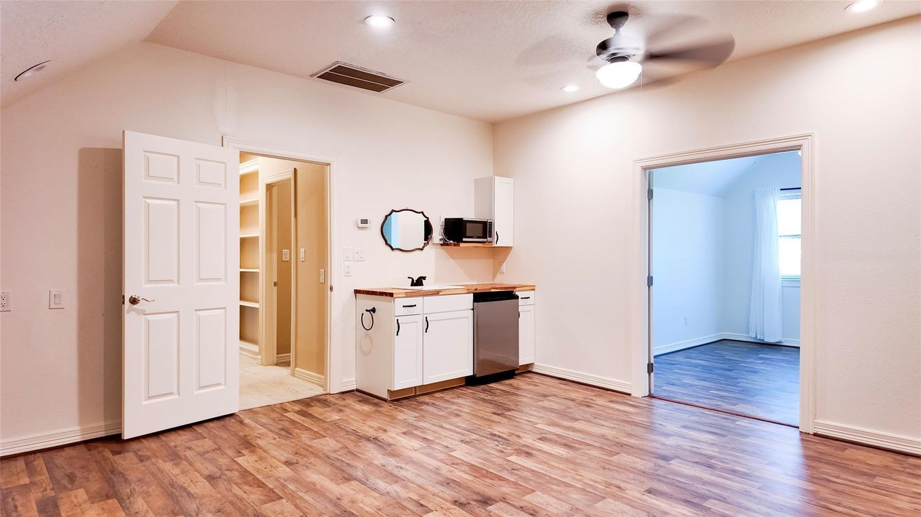 Empty room, Interior, Kitchen, Recessed Lighting, Wood Texture Flooring