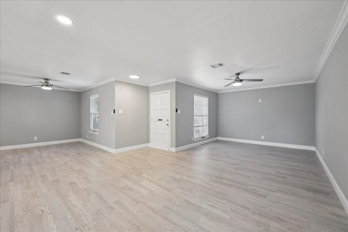 Empty room, Interior, Recessed Lighting, Wood Texture Flooring