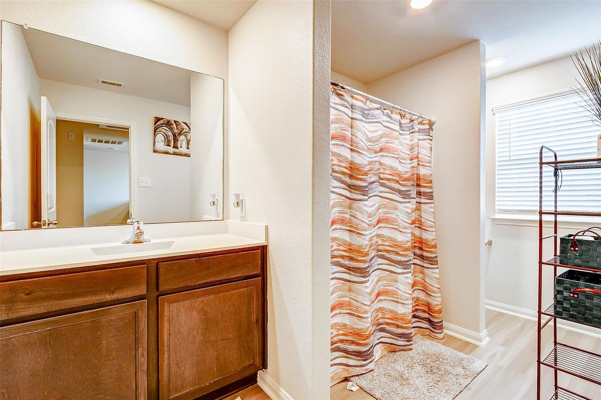 Bathroom, Interior, Recessed Lighting, Wood Texture Flooring